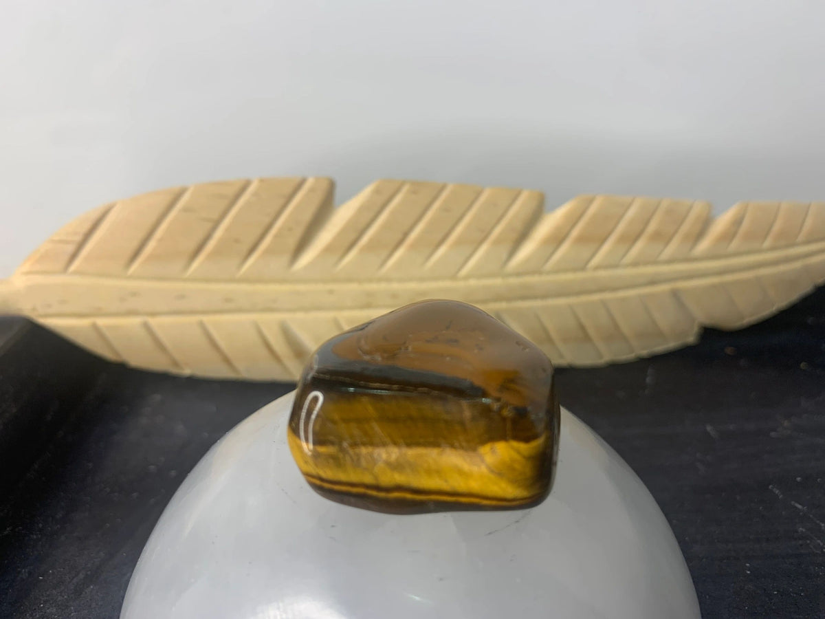 Tigers Eye Tumble Stone – Light & Insight